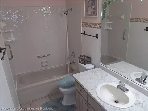 Bath - 116 Friendly Cir, Sebring, FL 33876 photo 2 of 2