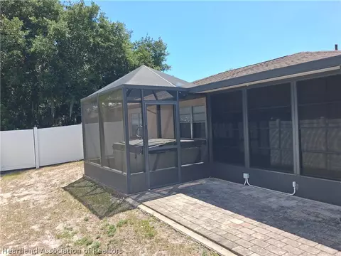 Exterior - 116 Friendly Cir, Sebring, FL 33876 photo 6 of 8