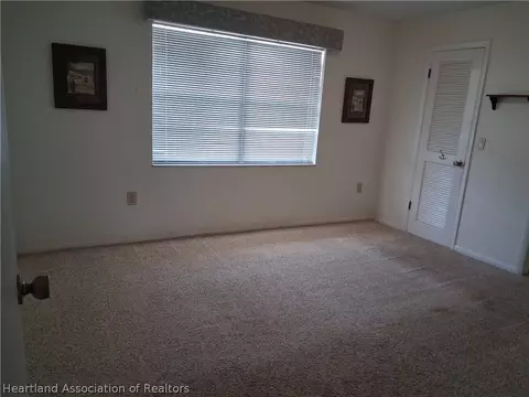 Bedroom - 116 Friendly Cir, Sebring, FL 33876 photo 1 of 4