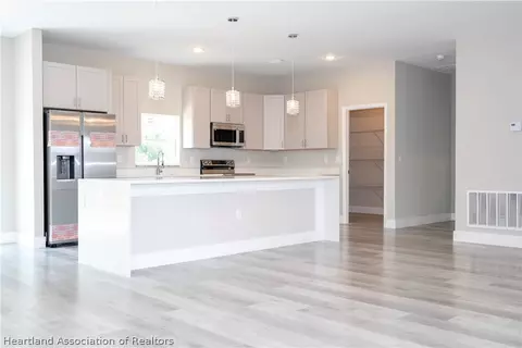 Kitchen - 7916 Granada Rd, Sebring, FL 33876 photo 1 of 9
