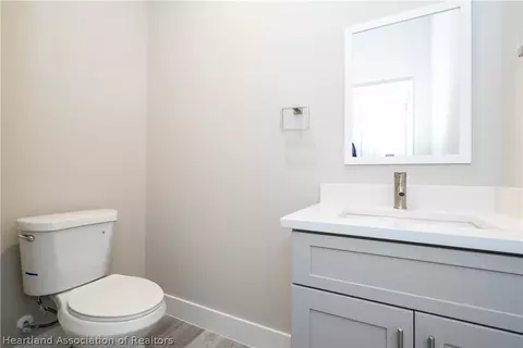 Bath - 7916 Granada Rd, Sebring, FL 33876 photo 3 of 9