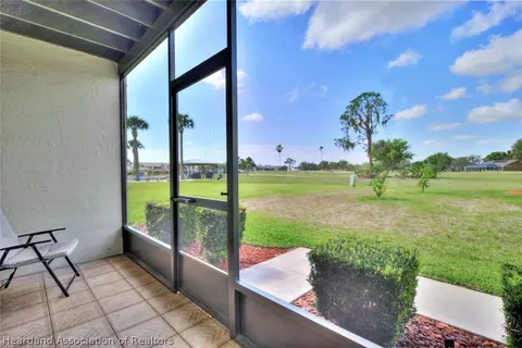 Exterior - 3633 Edgewater Dr, Sebring, FL 33872 photo 6 of 10