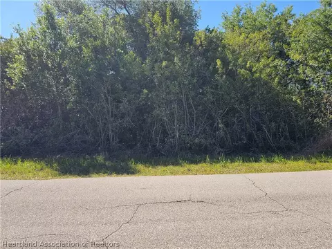 183 Golfpoint Dr, Lake Placid, FL 33852