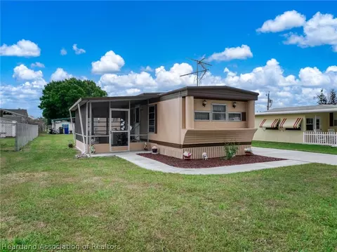 3232 New York Ave, Sebring, FL 33870