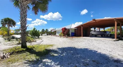 801 Jersey St NE, Lake Placid, FL 33852