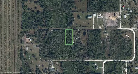 529 Andretti Rd, Venus, FL 33960