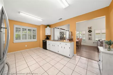 Kitchen - 3103 Duffer Rd, Sebring, FL 33872 photo 2 of 3