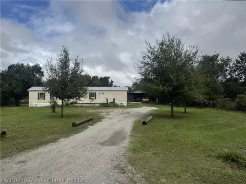 1824 Leisure Dr, Lorida, FL 33857