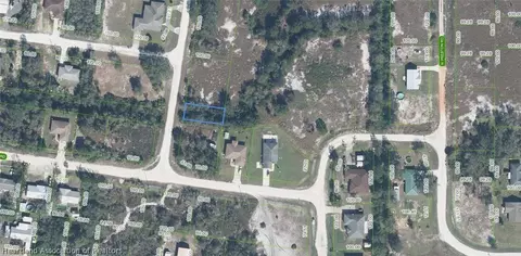 240 N Madera Rd, Avon Park, FL 33825