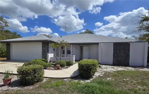 134 Bonnie Rd NW, Lake Placid, FL 33852