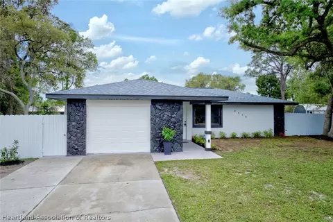 Exterior - 4515 Snapper Dr, Sebring, FL 33870 photo 2 of 6