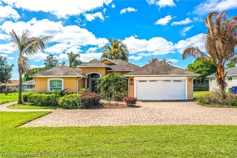 3715 Sebring Pkwy, Sebring, FL 33870