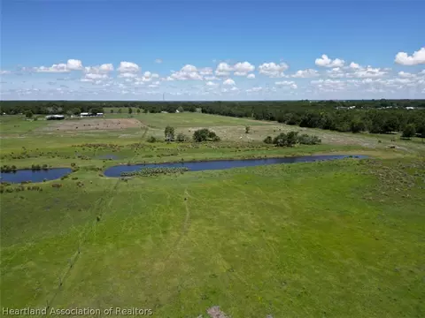 725 Bluff Hammock Rd, Lorida, FL 33857 photo 2
