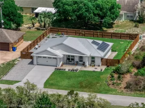 4020 Mandarin Rd, Sebring, FL 33875