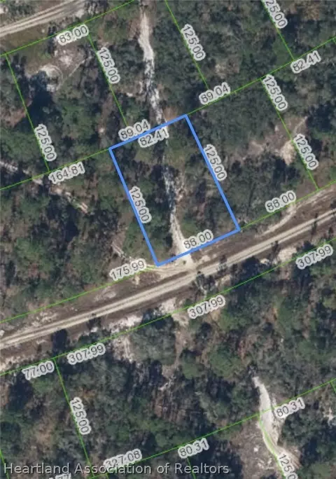 378 Showboat Ave, Lake Placid, FL 33852