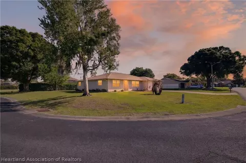 3205 Monza Dr, Sebring, FL 33872