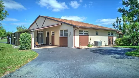 2402 Golf Hammock Dr, Sebring, FL 33872