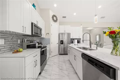 2009 Flower Ter, Sebring, FL 33875 photo 8