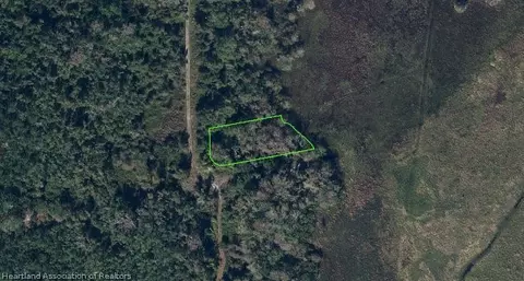 601 Lakesedge Dr, Lake Placid, FL 33852