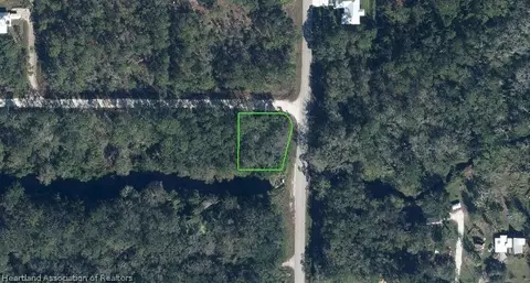 6901 Burkett Ave, Sebring, FL 33875