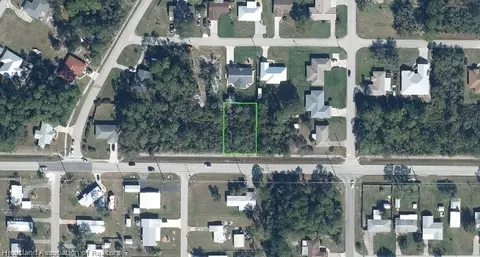 3300 Thunderbird Rd, Sebring, FL 33872
