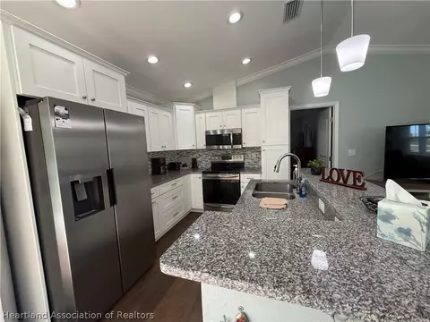 Kitchen - 1122 Renault Ave, Sebring, FL 33872 photo 2 of 4