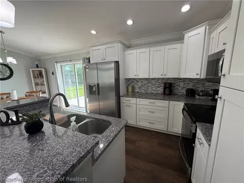 Kitchen - 1122 Renault Ave, Sebring, FL 33872 photo 4 of 4