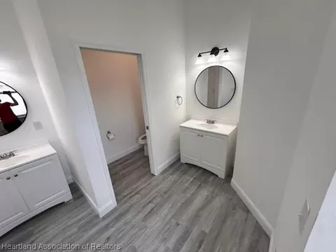 Bath - 3900 Cortez Blvd, Sebring, FL 33872 photo 5 of 6