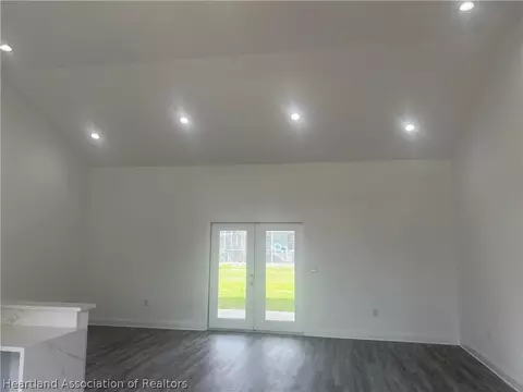 Living - 3900 Cortez Blvd, Sebring, FL 33872 photo 2 of 4