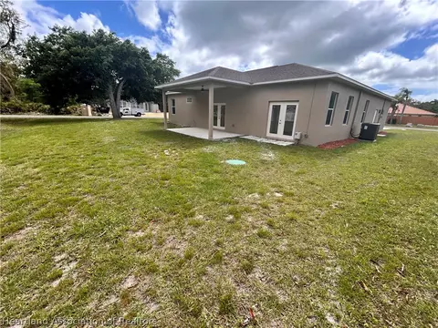 Exterior - 3900 Cortez Blvd, Sebring, FL 33872 photo 3 of 4