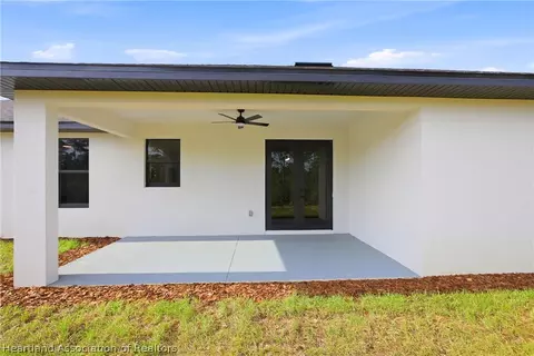 Exterior - 7322 Granada Blvd, Sebring, FL 33872 photo 6 of 7