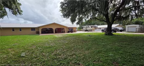 Exterior - 5800 Us Highway 441 Hwy SE, Okeechobee, FL 34974 photo 1 of 15