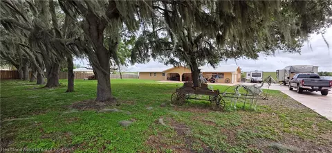 Exterior - 5800 Us Highway 441 Hwy SE, Okeechobee, FL 34974 photo 3 of 15