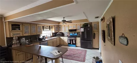Kitchen - 5800 Us Highway 441 Hwy SE, Okeechobee, FL 34974 photo 1 of 1