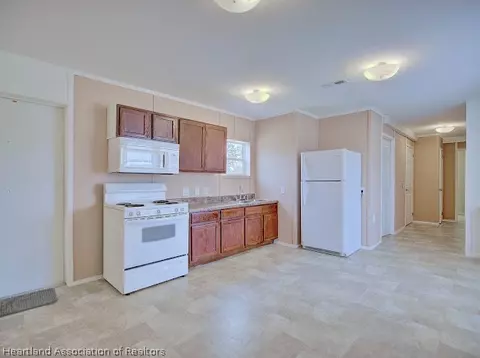 3210 Stephens Ct, Sebring, FL 33870 photo 4