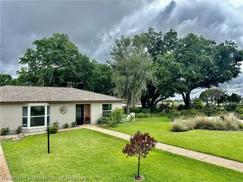 136 Forever Ave, Lake Placid, FL 33852