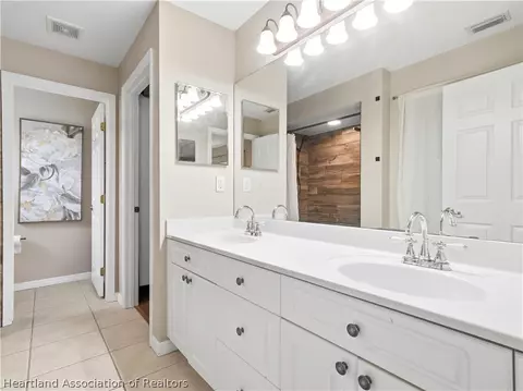 Bath - 5310 Lime Rd, Sebring, FL 33875 photo 1 of 3