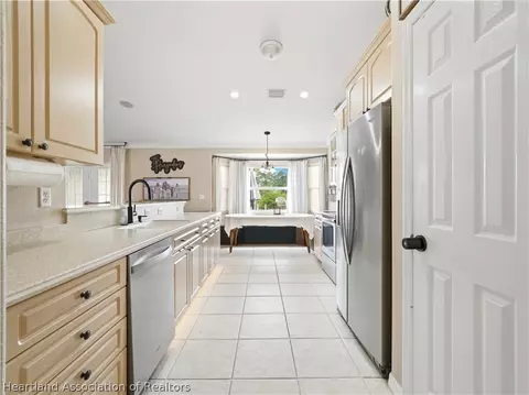 Kitchen - 5310 Lime Rd, Sebring, FL 33875 photo 4 of 4