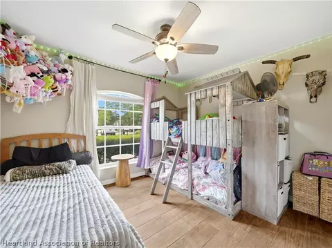 Bedroom - 5310 Lime Rd, Sebring, FL 33875 photo 3 of 5