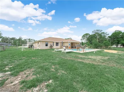 Exterior - 5310 Lime Rd, Sebring, FL 33875 photo 3 of 6