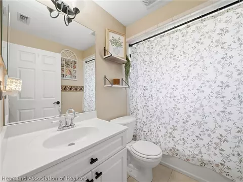 Bath - 5310 Lime Rd, Sebring, FL 33875 photo 3 of 3