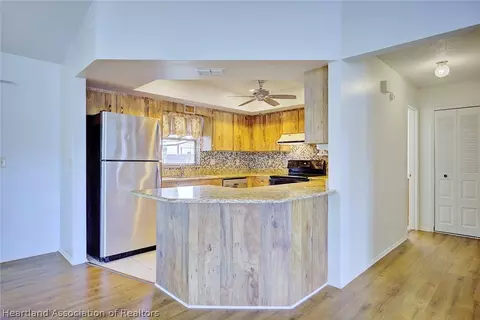 Kitchen - 4131 Elson Ave, Sebring, FL 33875 photo 1 of 5