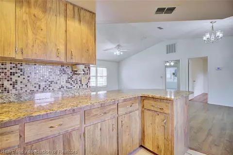 Kitchen - 4131 Elson Ave, Sebring, FL 33875 photo 4 of 5