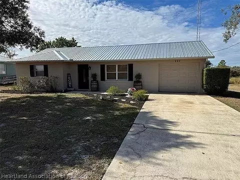 222 Highlands Lake Dr, Lake Placid, FL 33852