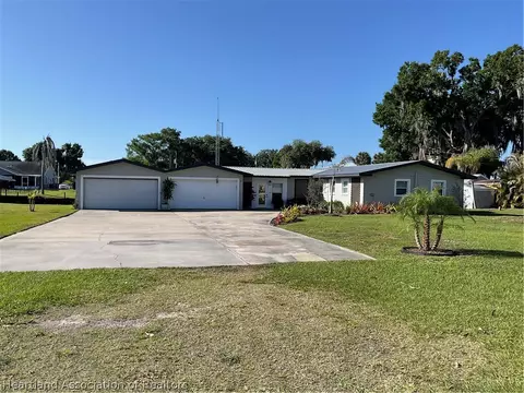 223 Cypress Pt, Lorida, FL 33857