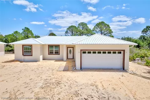 798 Seneca Dr NW, Lake Placid, FL 33852
