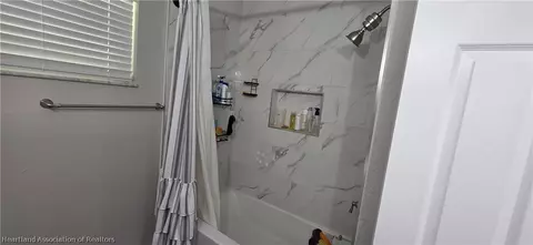 Bath - 3639 SW 19th St, Okeechobee, FL 34974 photo 1 of 2