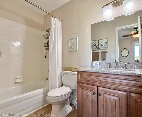 Bath - 3635 Edgewater Dr, Sebring, FL 33872 photo 1 of 3