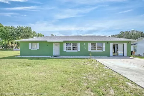 1531 Lake Clay Dr, Lake Placid, FL 33852