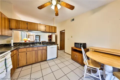 Kitchen - 5511 Granada Blvd, Sebring, FL 33872 photo 2 of 3